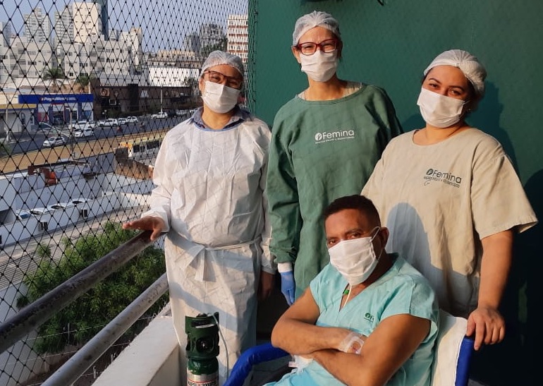 Após 58 dias entubado na UTI, paciente vê o céu de Cuiabá
